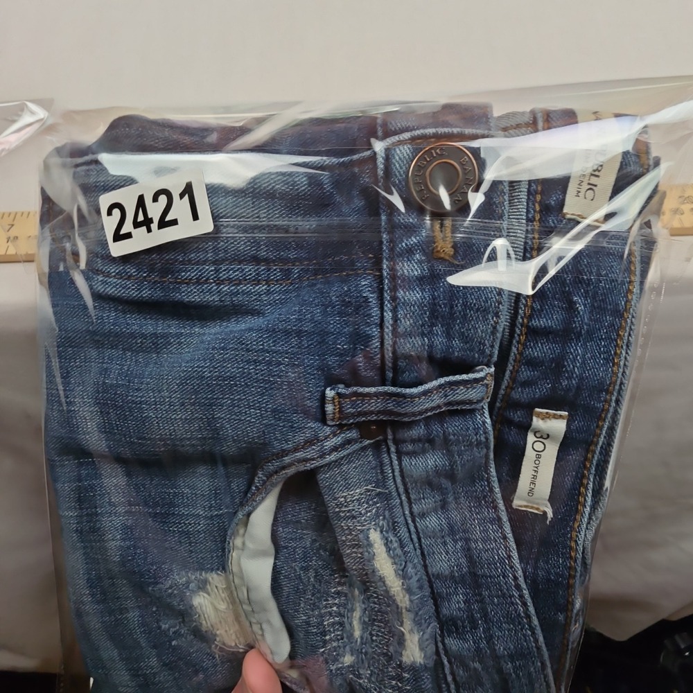 Banana Republic Premium Denim Boyfriend Jeans Women 30 Blue Distressed Cotton - Picture 11 of 11
